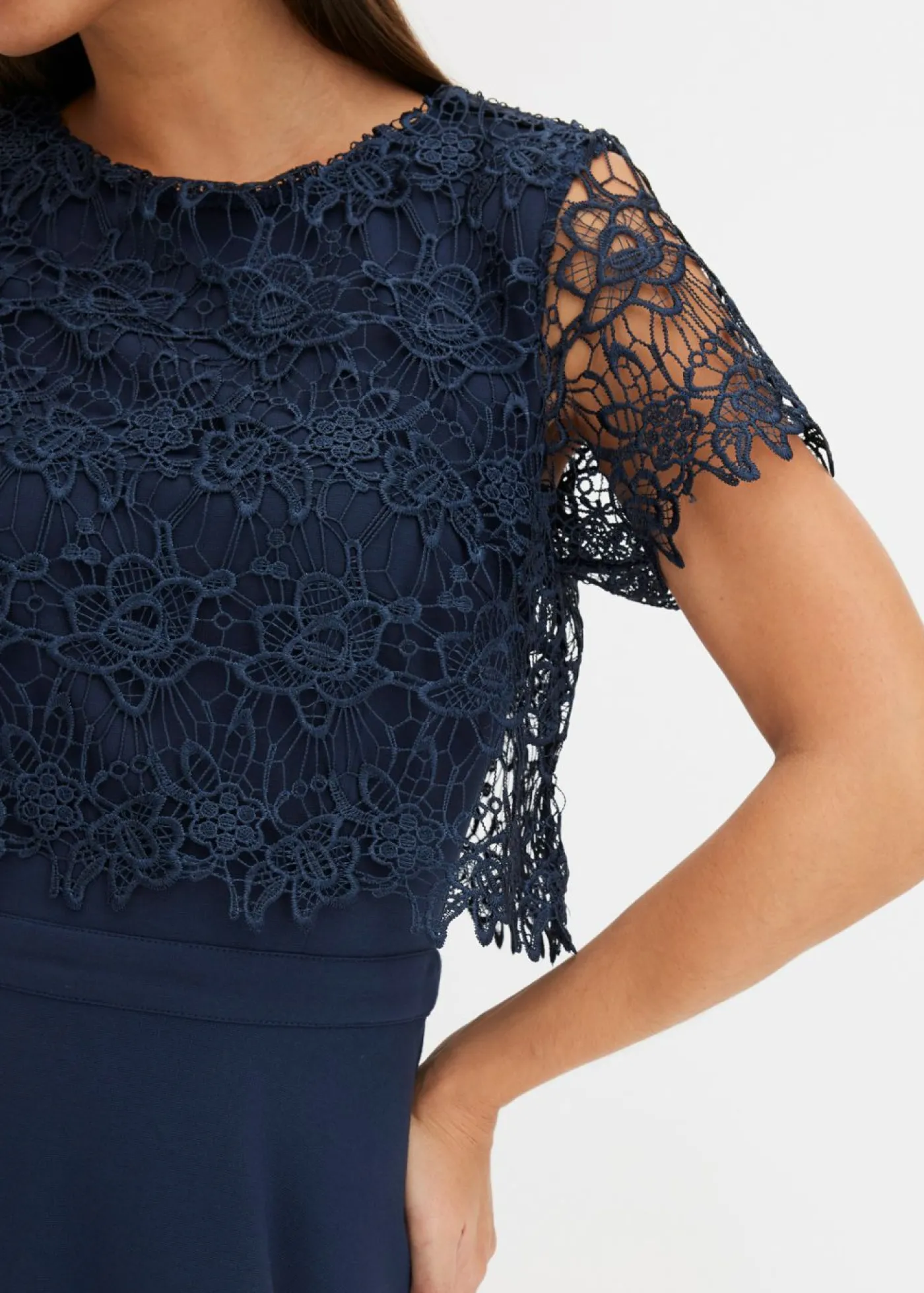 bonprix bonprix Vestidos|Novedades>Vestido midi con encaje Azul marino