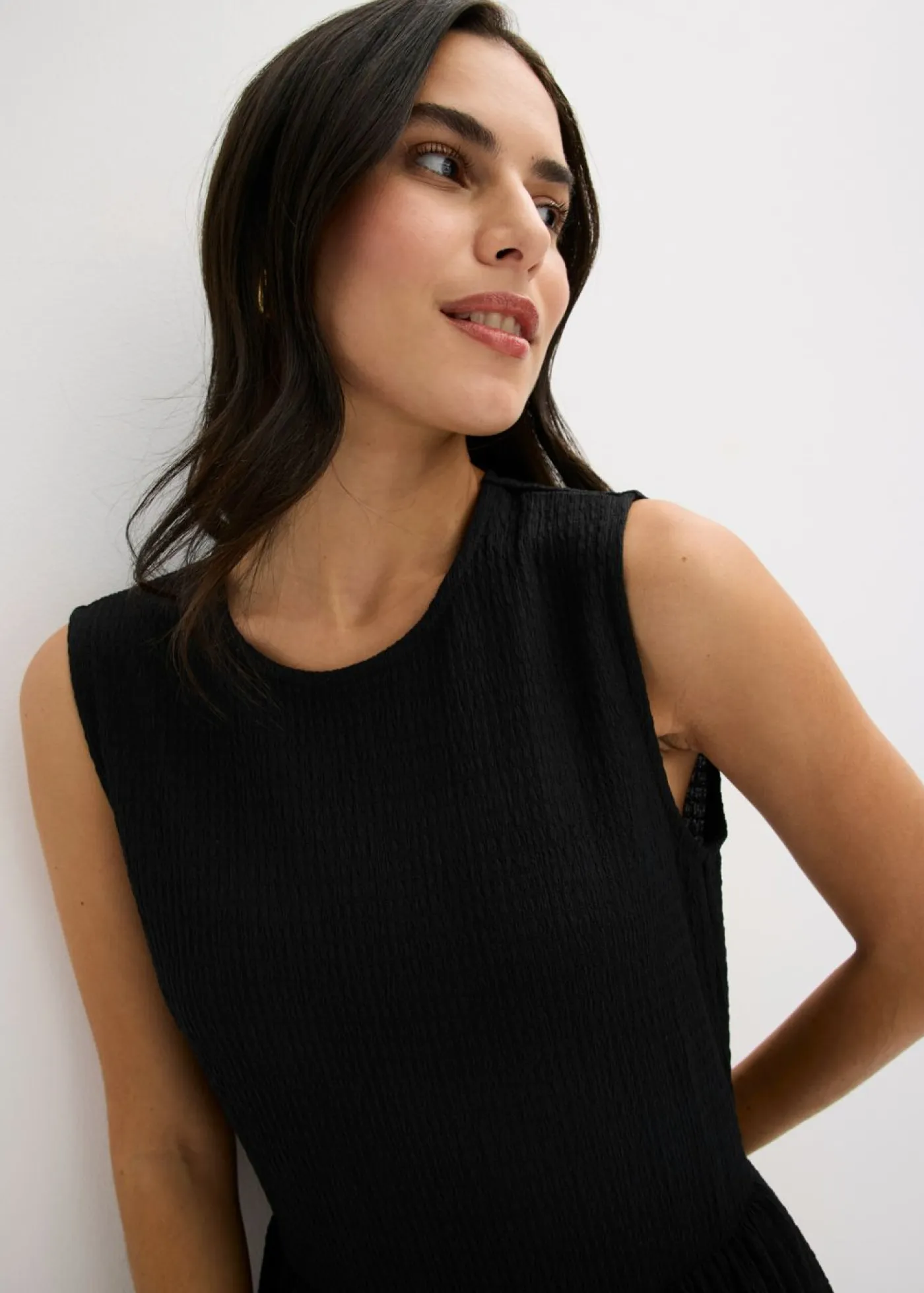 Mujer bonprix bonprix Vestido midi de punto estructurado con escote en la espalda