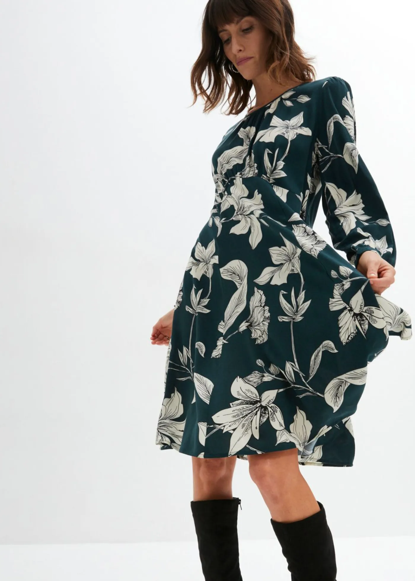 bonprix bonprix Vestidos>Vestido oscilante de viscosa Verde intenso