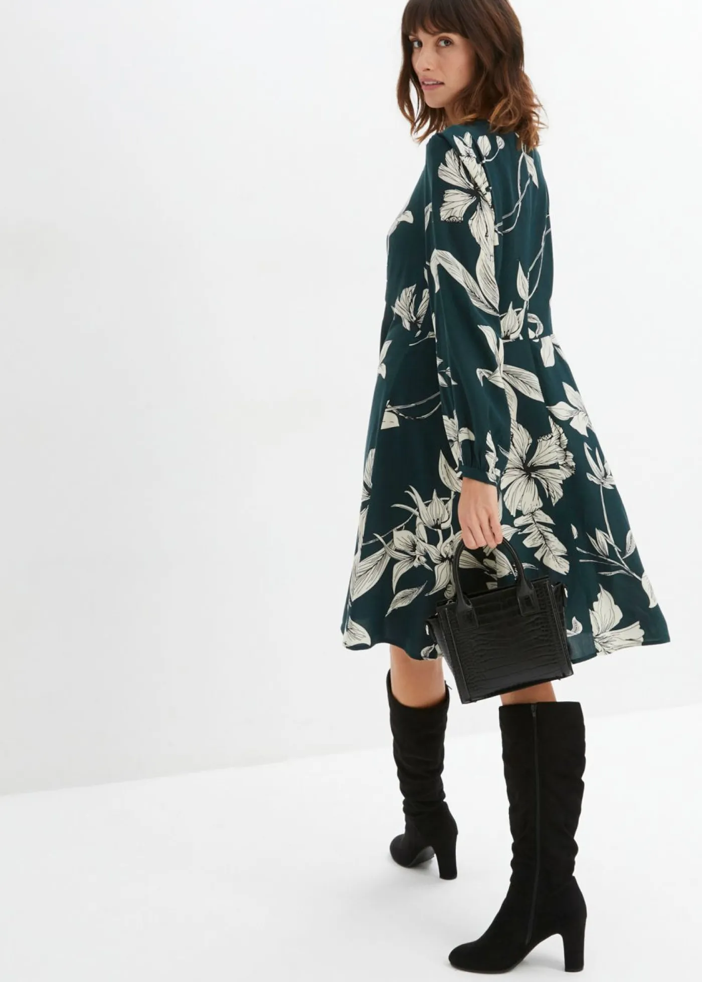 bonprix bonprix Vestidos>Vestido oscilante de viscosa Verde intenso