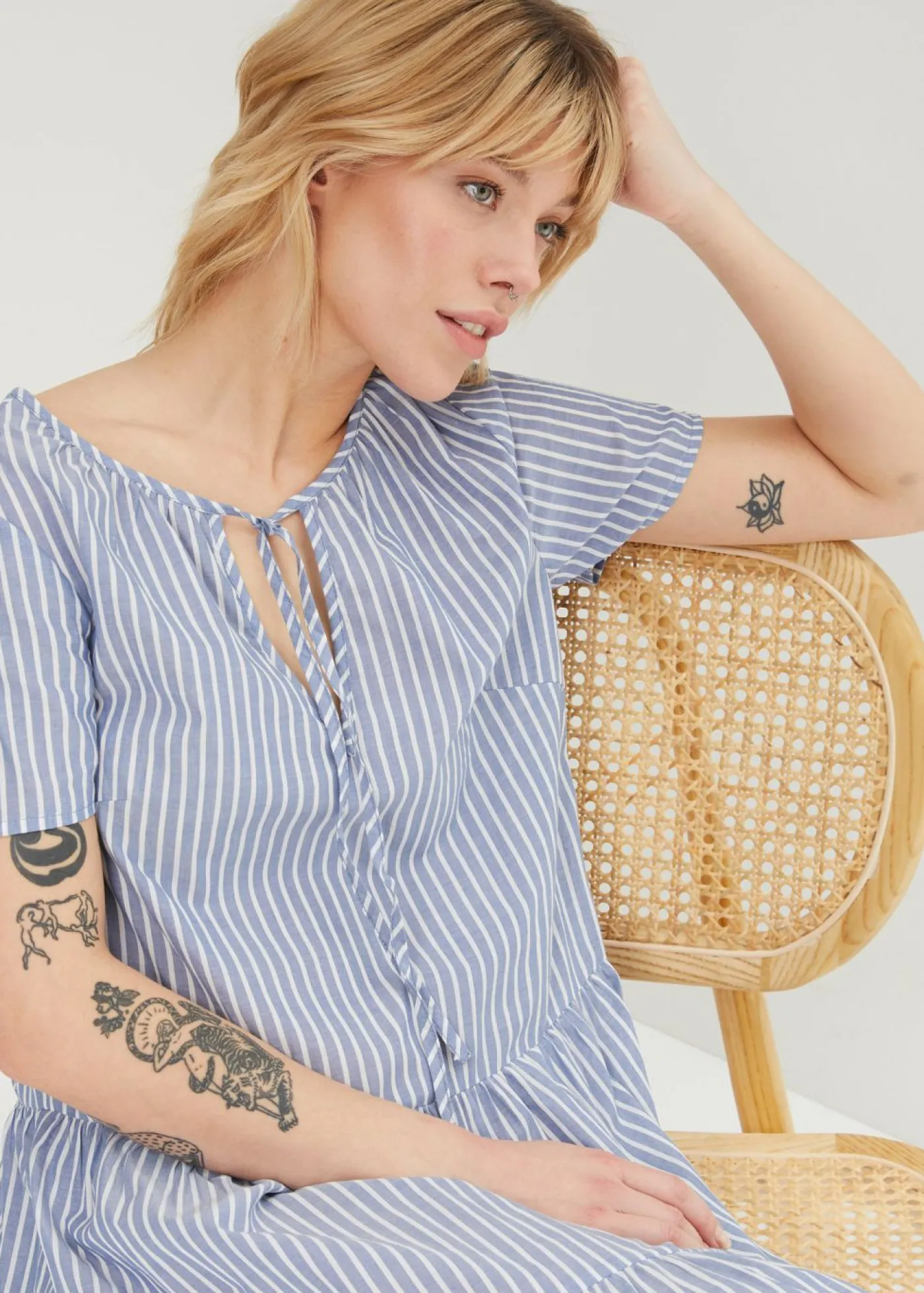 bonprix bonprix Vestidos>Vestido tipo túnica de algodón puro para verano índigo claro-blanco rayas verticales