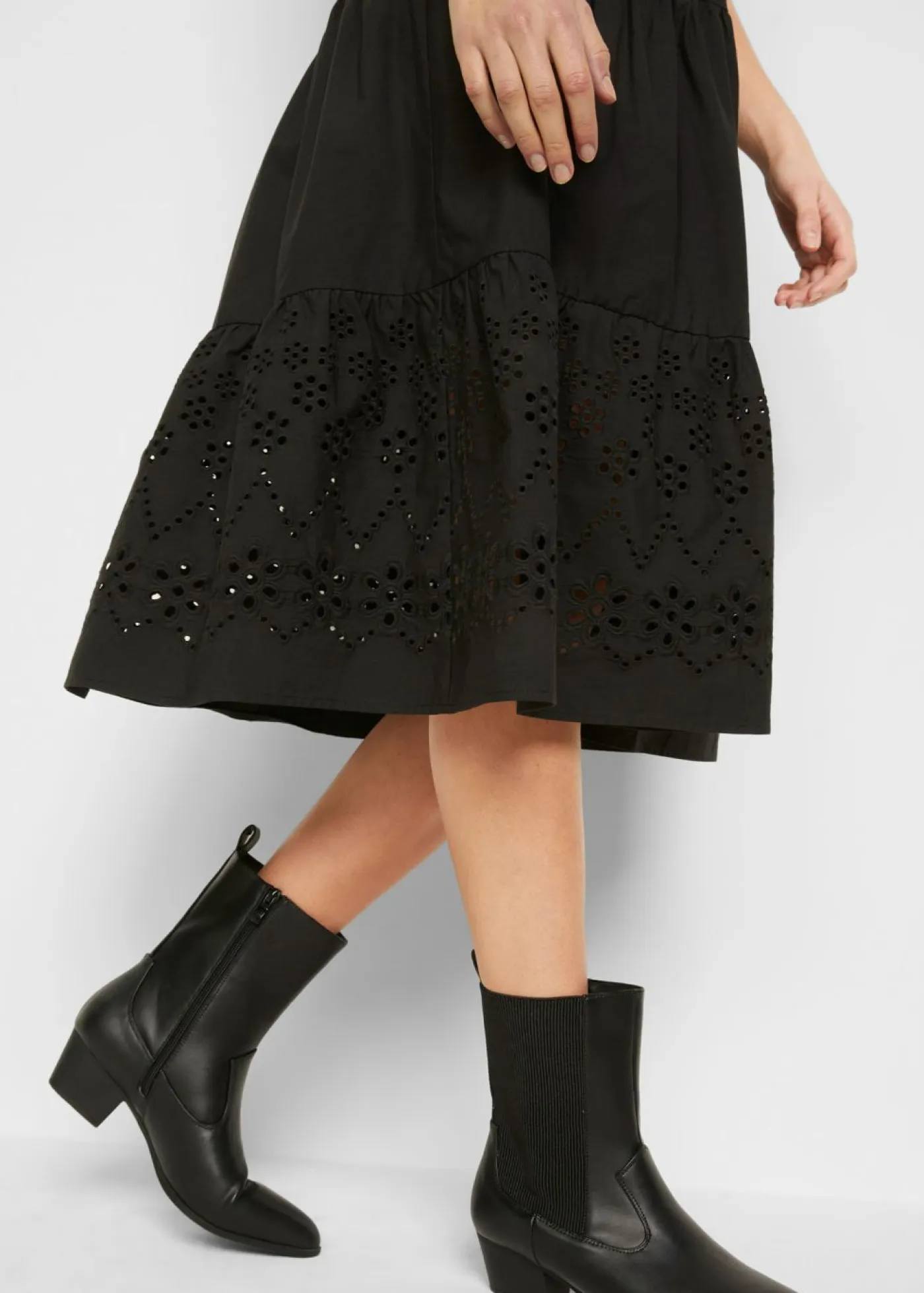 bonprix bonprix Vestidos>Vestido tipo túnica de algodón puro con bordado calado Negro