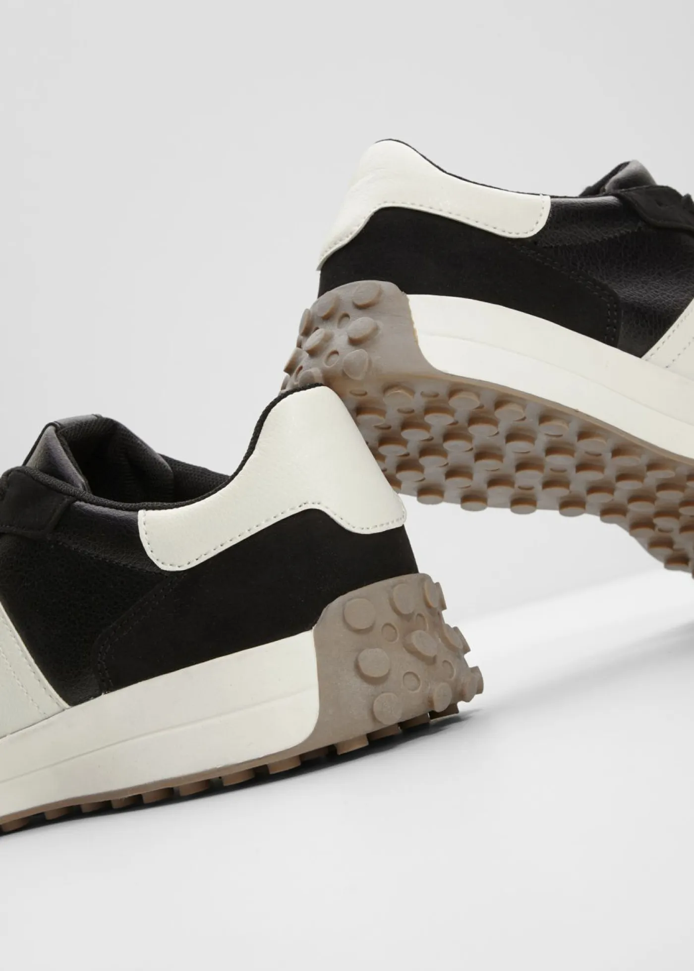 bonprix bonprix Zapatillas>Zapatillas deportivas Negro + blanco perla