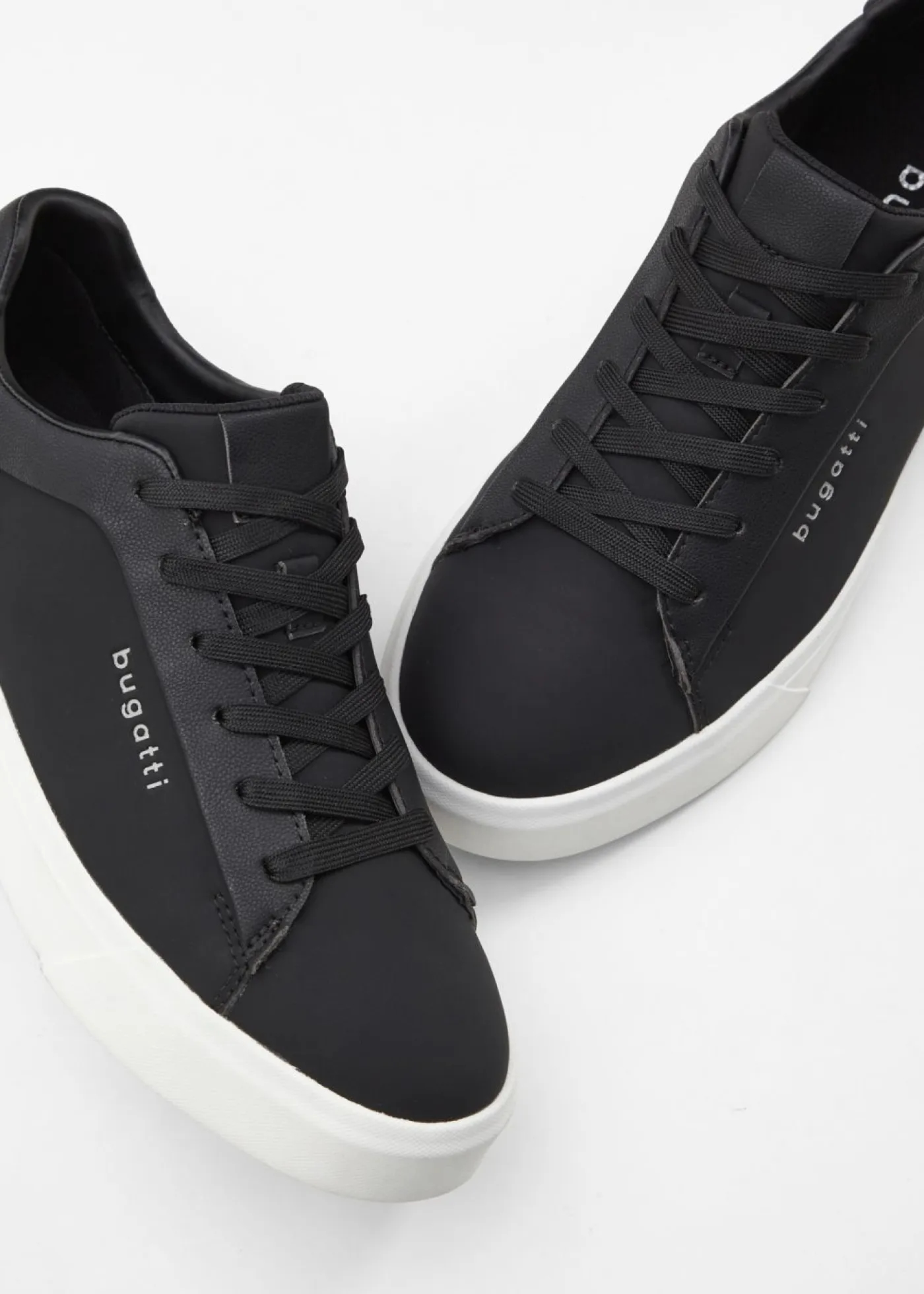 Hombre bonprix Bugatti Zapatillas deportivas de Bugatti