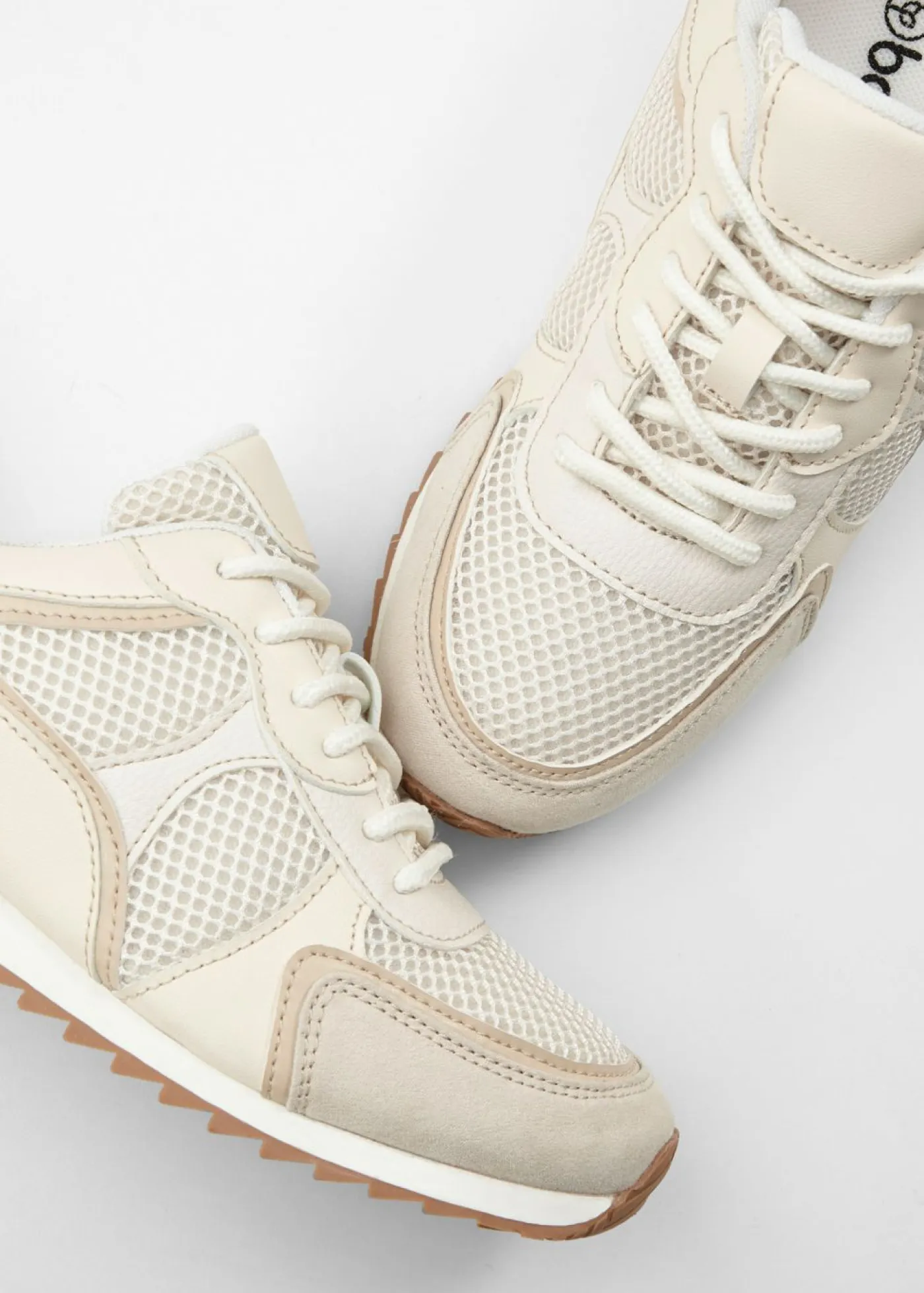 bonprix bonprix Novedades|Zapatillas>Zapatillas deportivas tipo chunky con inserto de malla Blanco perla-beige